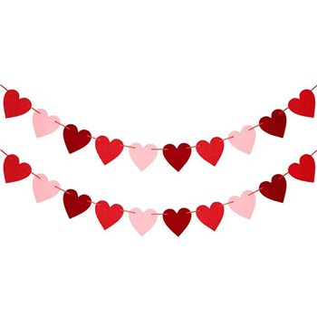 10-Piece Felt Valentine Heart Garland